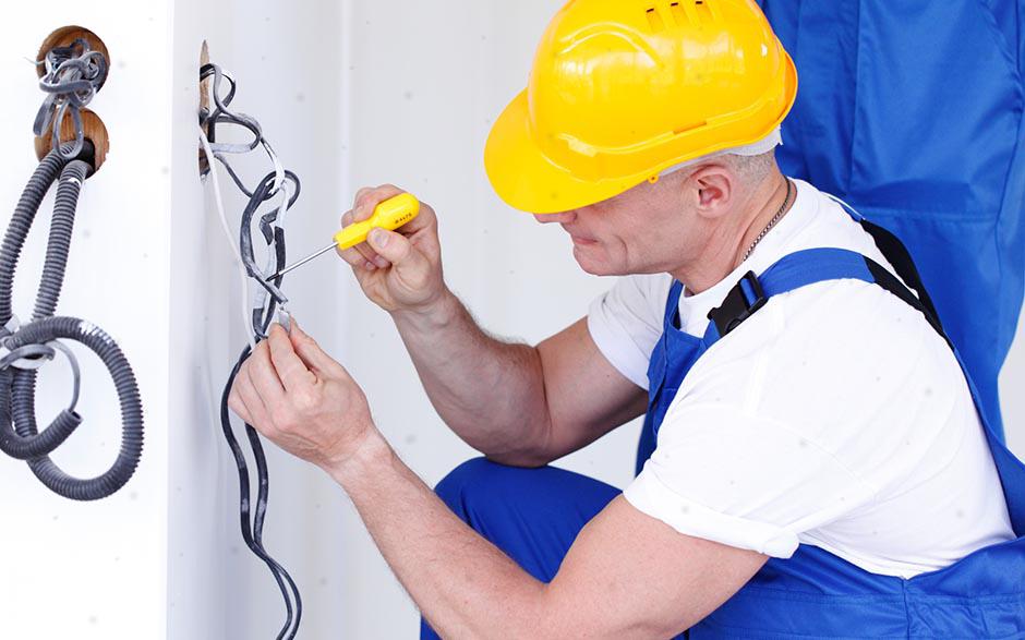 cherche électricien pas cher Bobigny